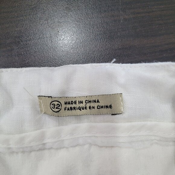 Le Chateau Vintage Women's White Linen Cargo Shorts - Picture 6 of 8
